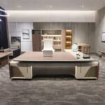 LUXURY IMPERIAL EXECUTIVE OFFICE DESK WITH PREMIUM - Image 3