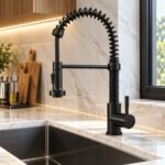 MATTE BLACK COMMERCIAL PULL-DOWN KITCHEN FAUCET
